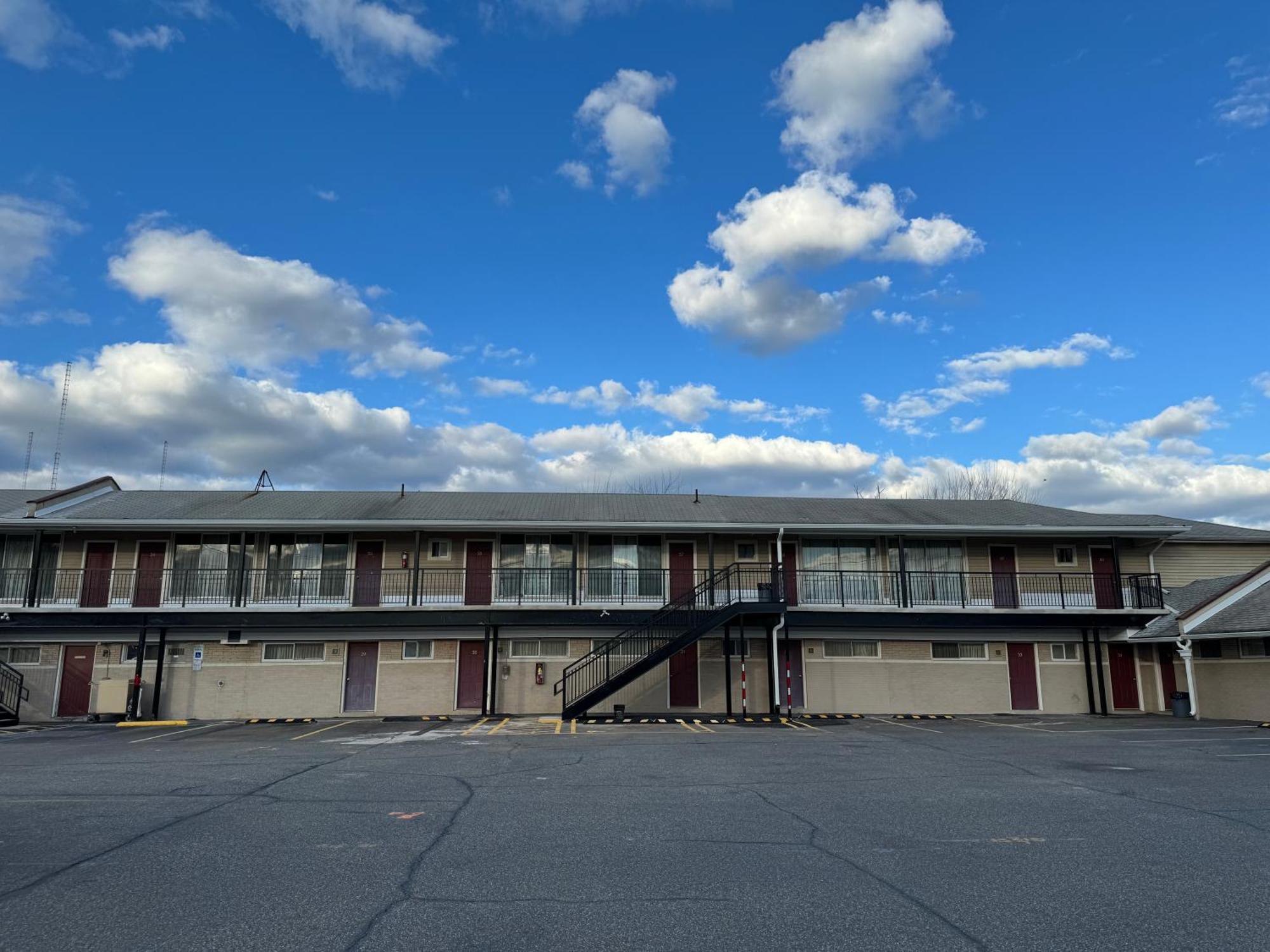 Royal Motel Secaucus Exteriör bild